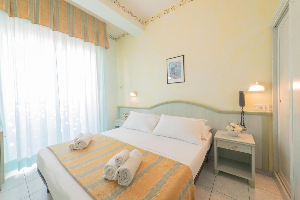 Hotel Cavalli Cattolica Zewnętrze zdjęcie