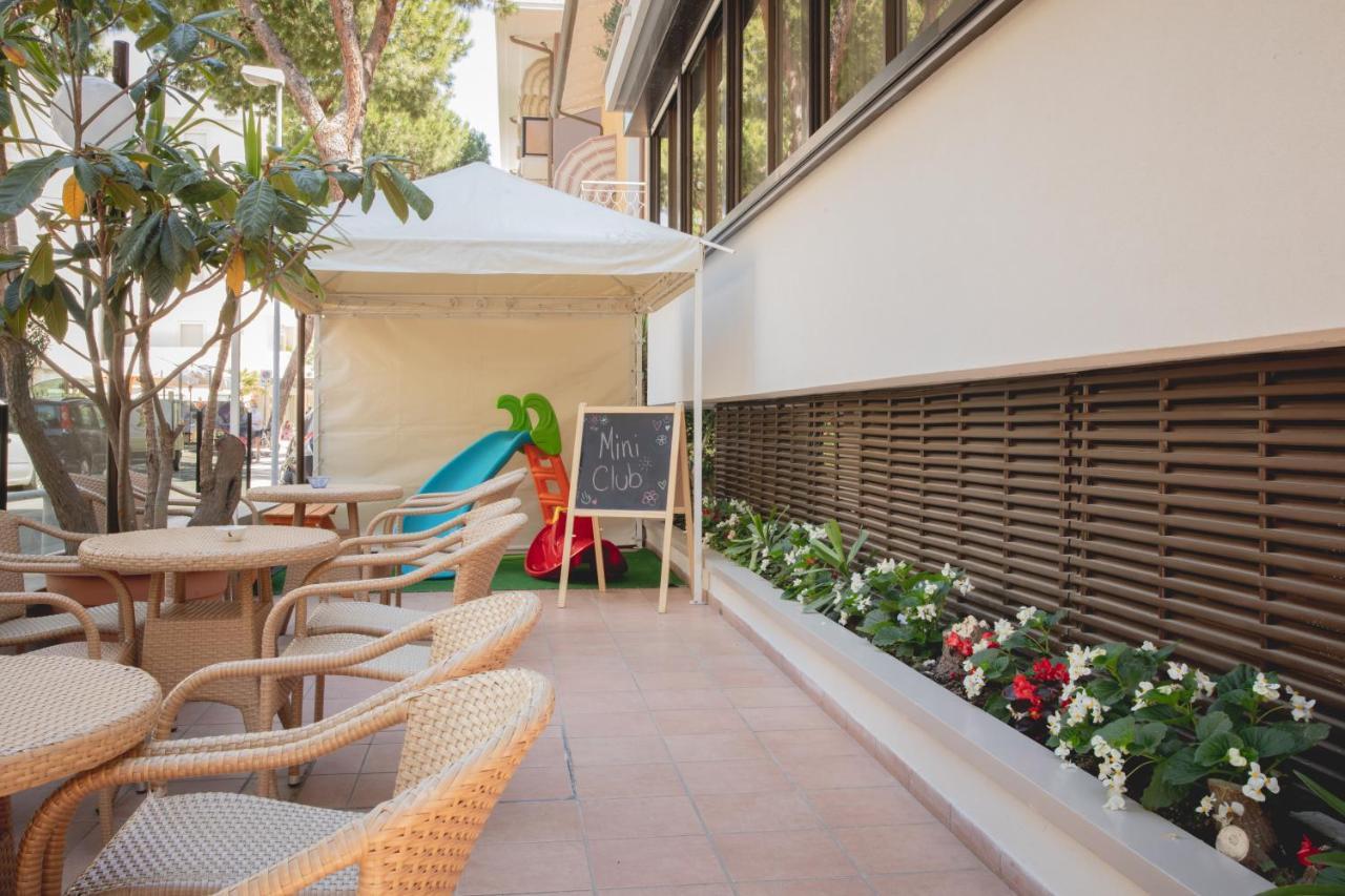 Hotel Cavalli Cattolica Zewnętrze zdjęcie