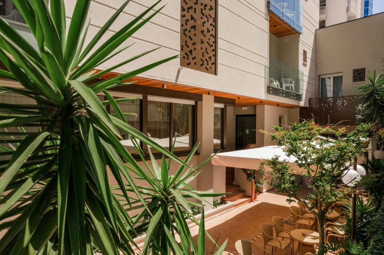 Hotel Cavalli Cattolica Zewnętrze zdjęcie